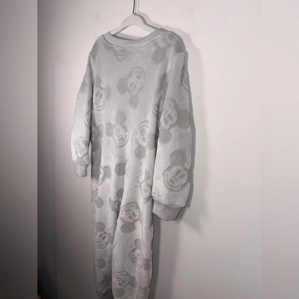 Disney Toddler Kids Gray Mickey Mouse Fleece One-Piece Footie Pajamas Size 4T